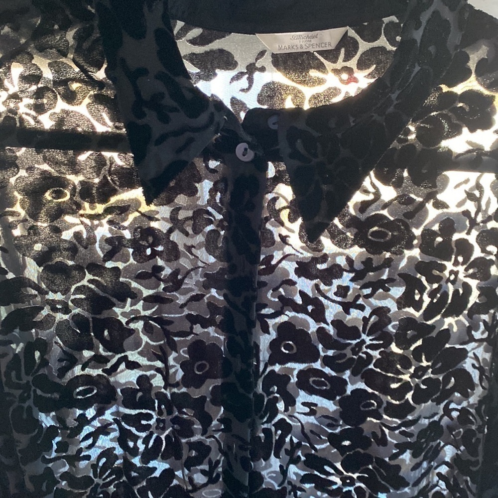Vintage black long sleeve blouse - Picture 3 of 5
